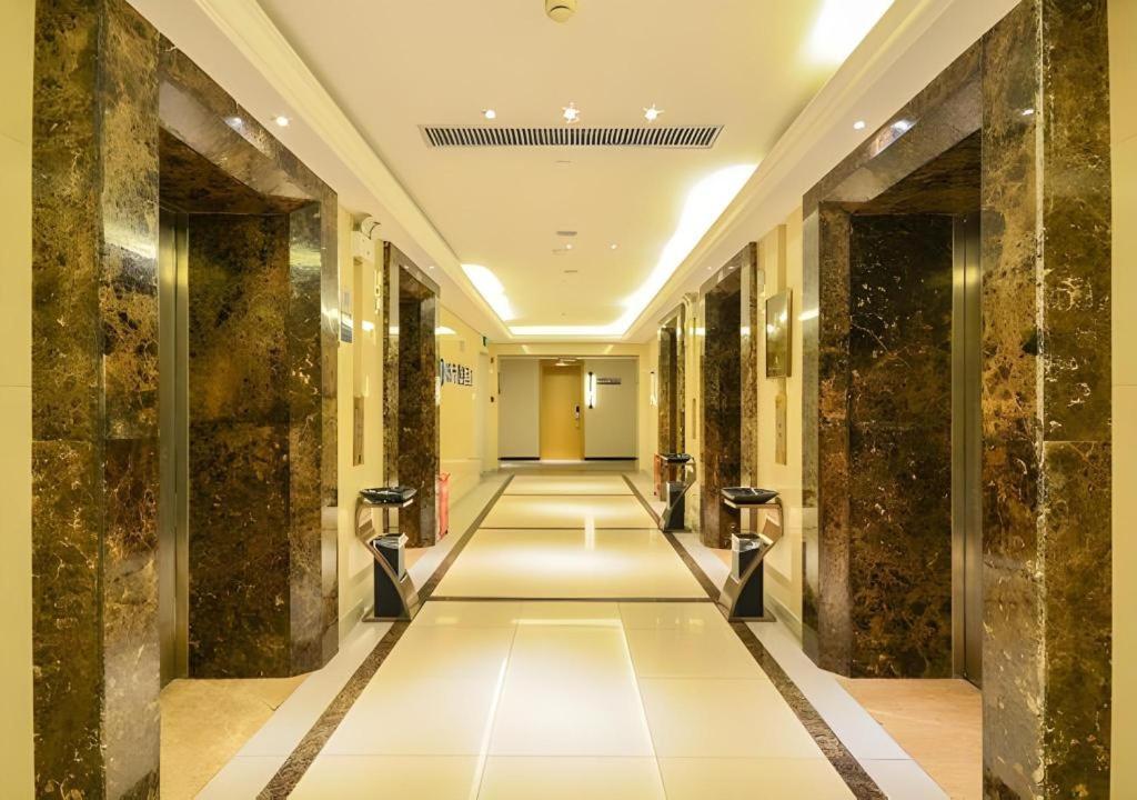 City Comfort Inn Jingzhou Wanda Plaza 31/42