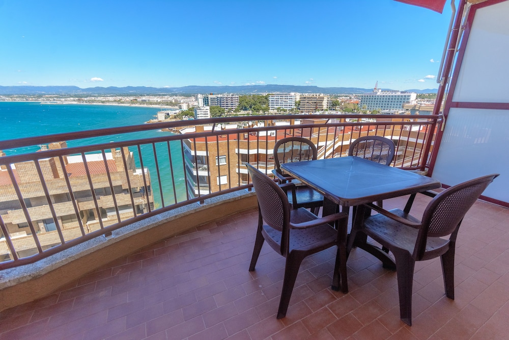 Albatros Apartamentos 22/30