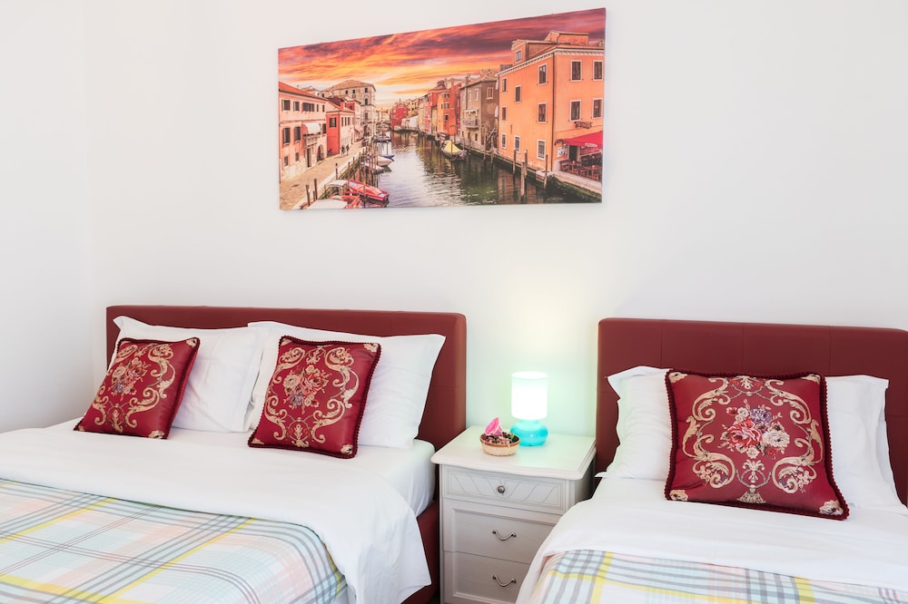 Ca' Rebeka Venice 13/40
