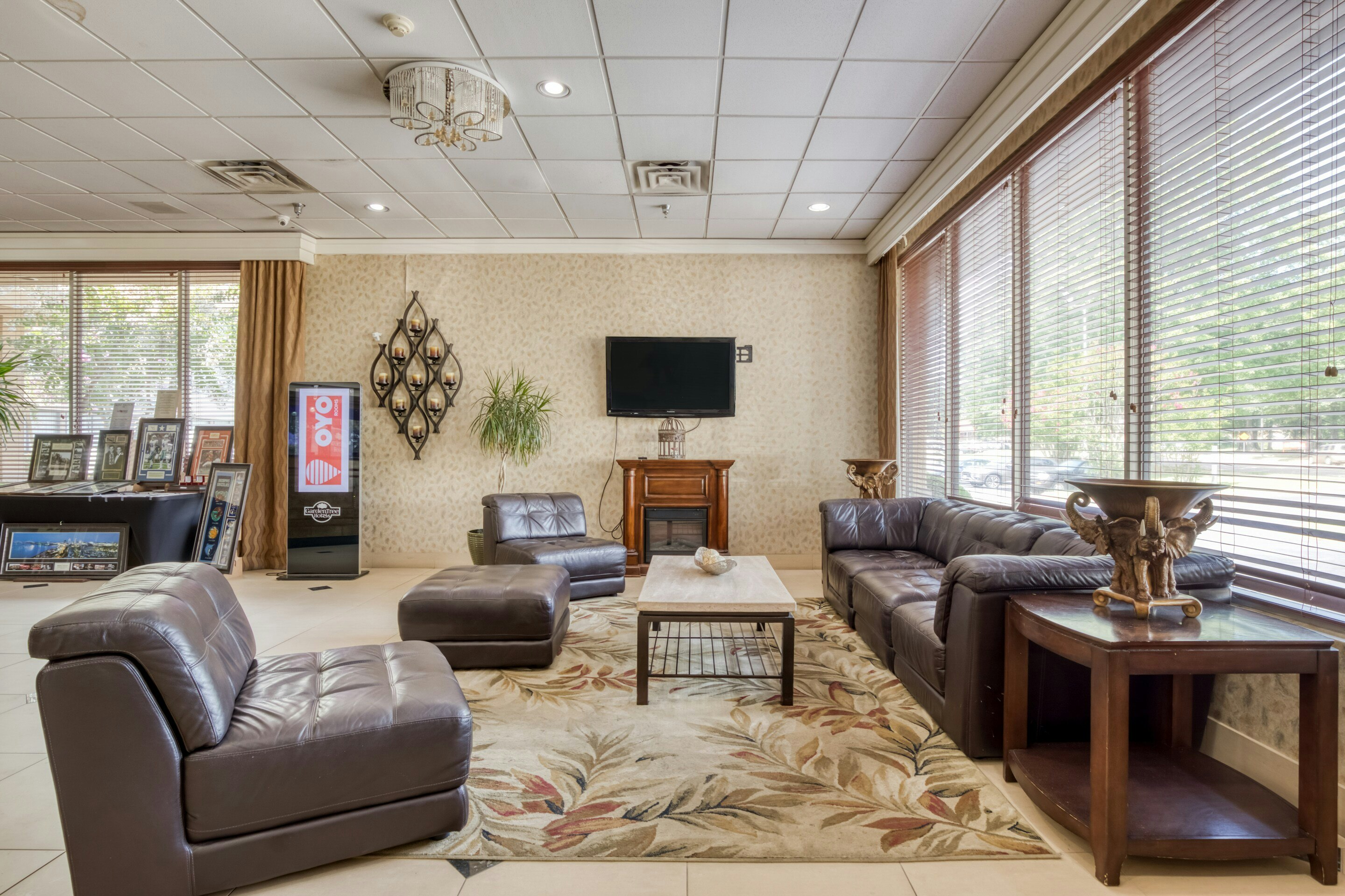 Gardentree Hotels Memphis East near I 40 27/37