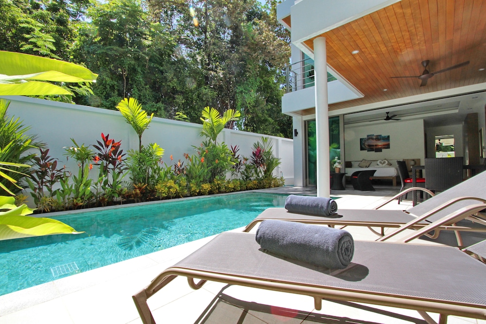 Ya Nui Beach Villas 45/53