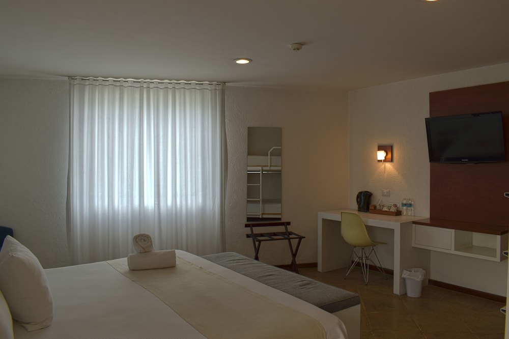 Casa Pepe Hostel Boutique Puebla 33/45
