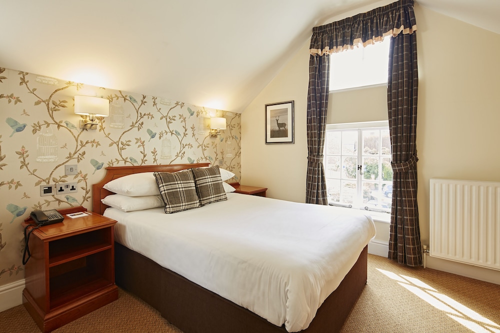 Mandolay Hotel Guildford 10/37