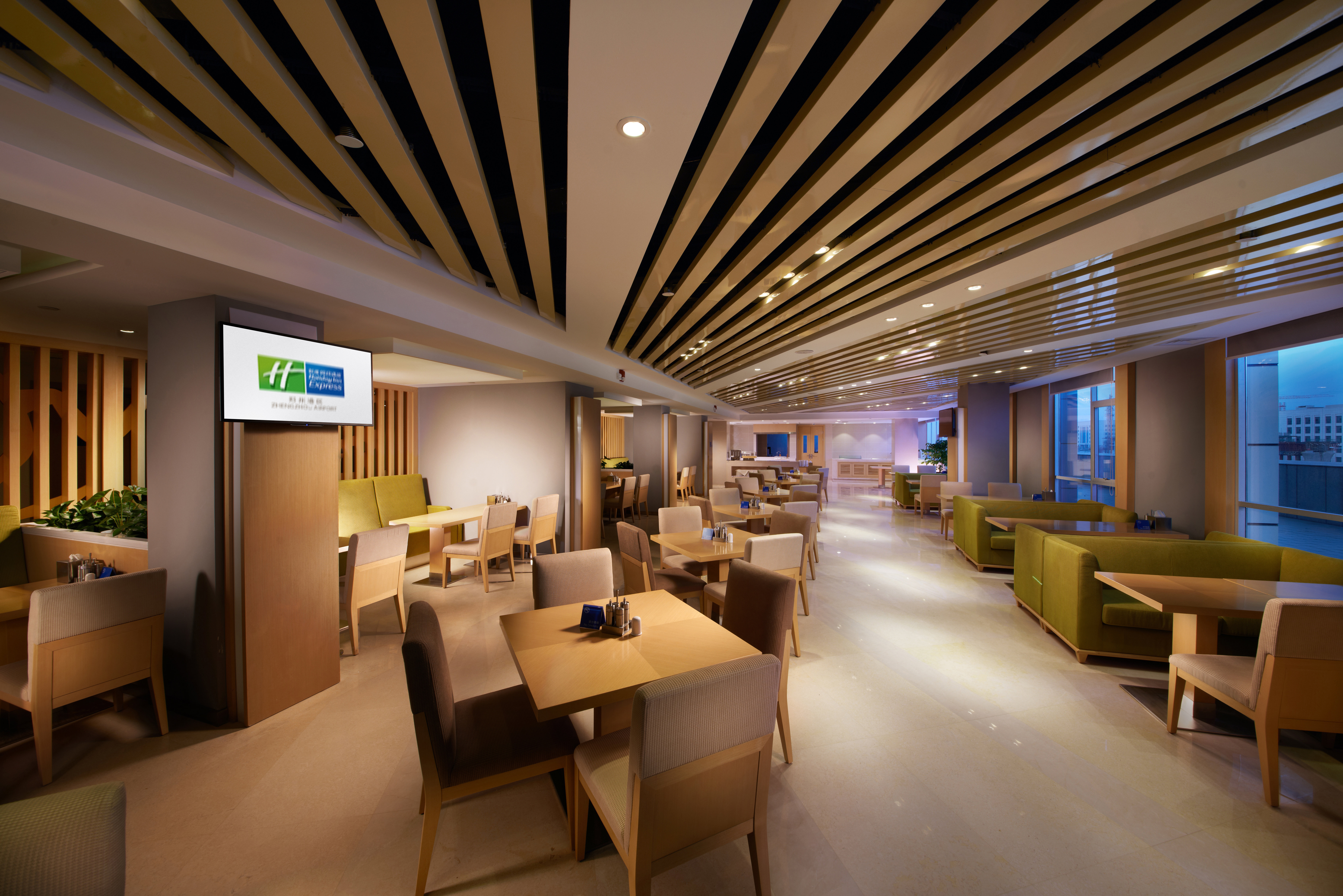 Holiday Inn Express Zhengzhou Airport 29/50