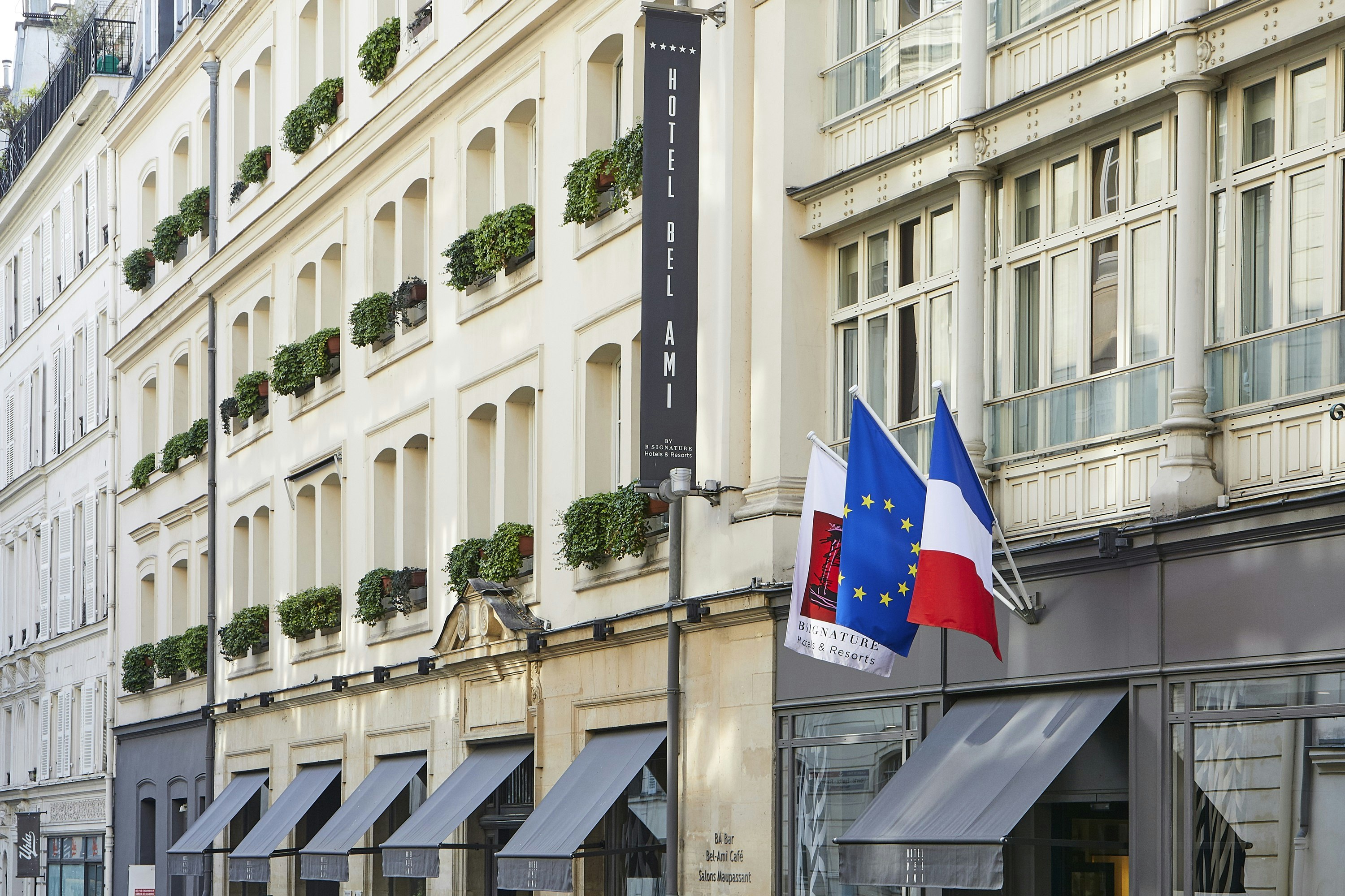 Bel Ami Hotel 33/38