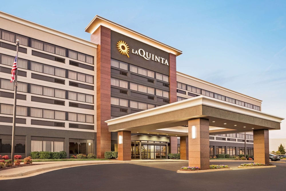 La Quinta Inn & Suites by Wyndham Richmond-Midlothian 1/36