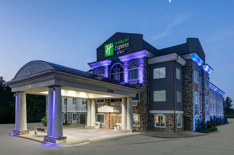 Holiday Inn Express Hotel And Suites Marshall 3/38