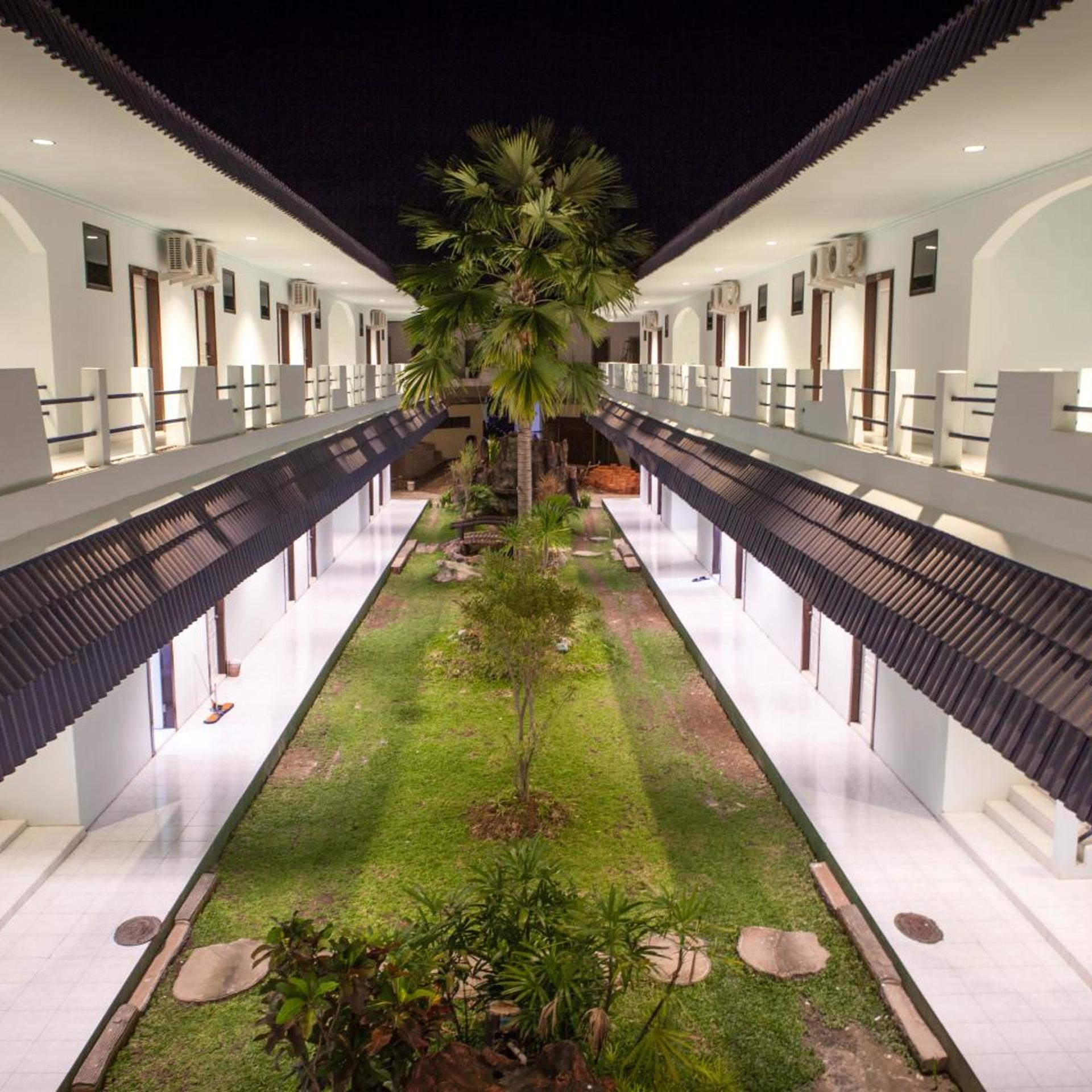 Mahkota Hotel 50/56