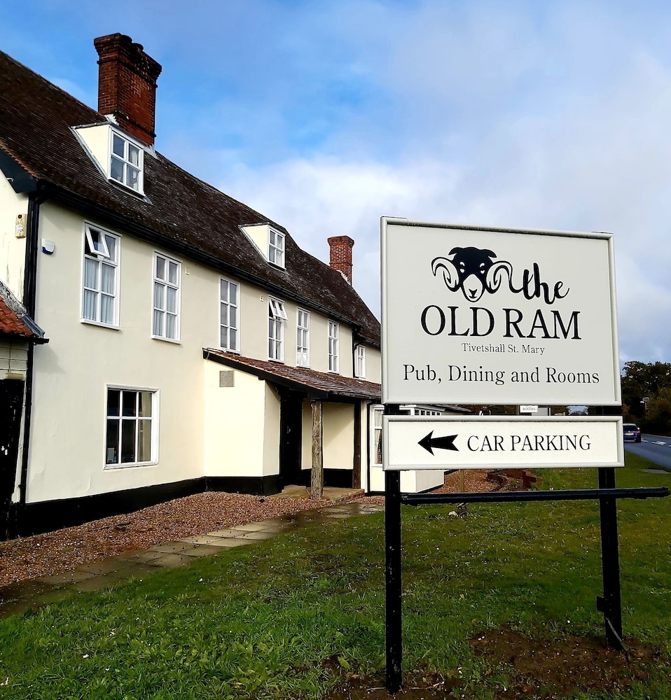 The Old Ram Coaching Inn 26/27