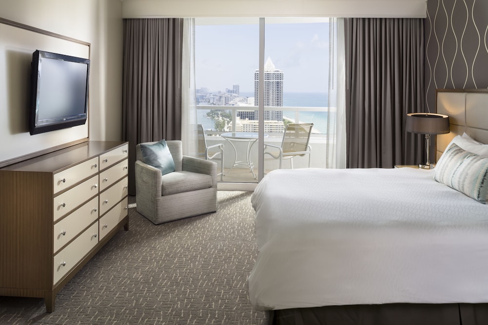 Fontainebleau Miami Beach 12/46