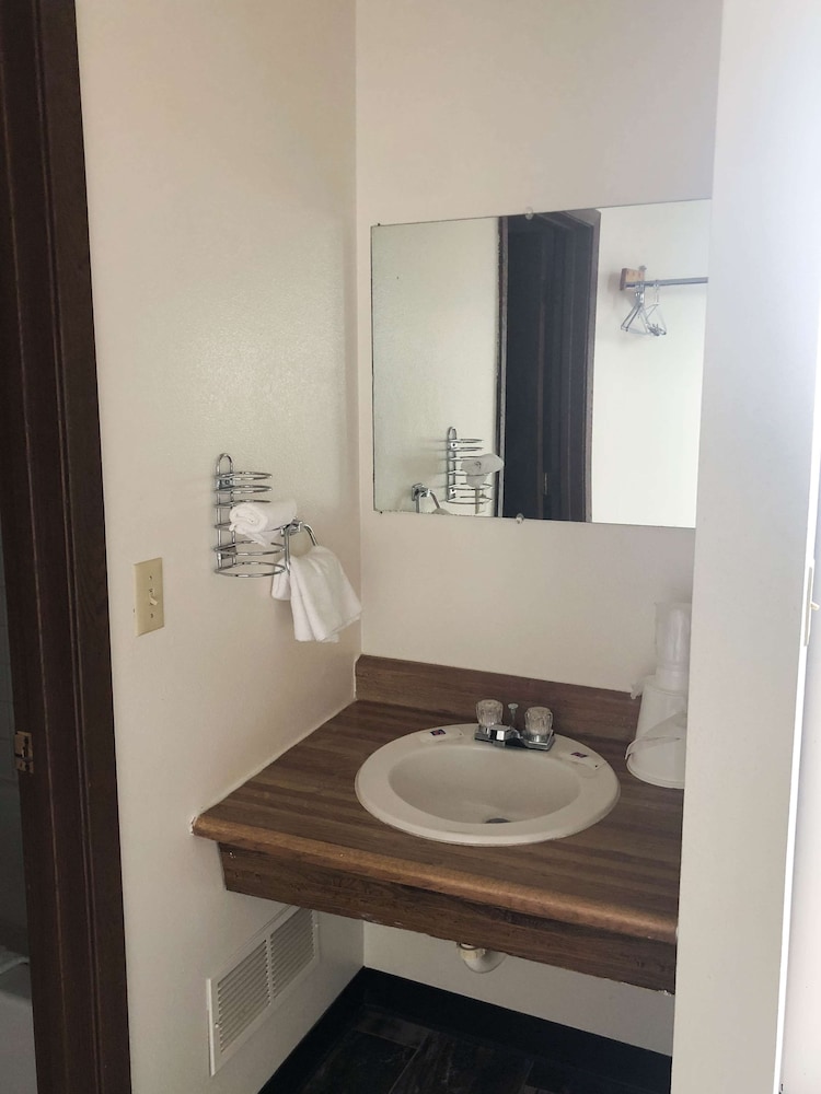 Motel6 Missoula, MT - Wye - Travel Plaza 14/15