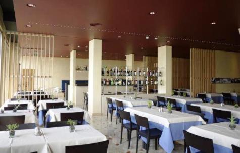 Hotel Ancora 34/50
