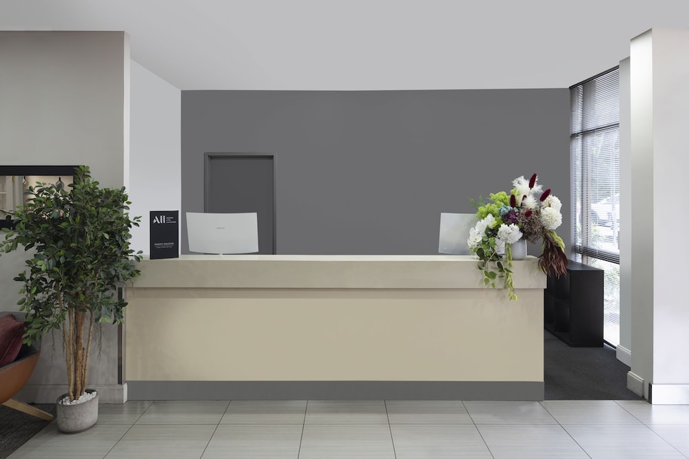 Mercure Newcastle 5/50