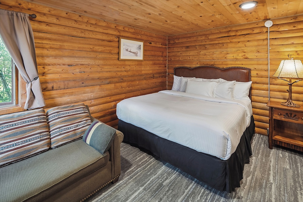 Denali Crow s Nest Cabins 9/48