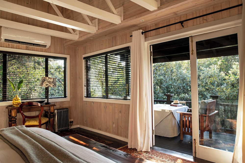 Prana Lodge 12/44