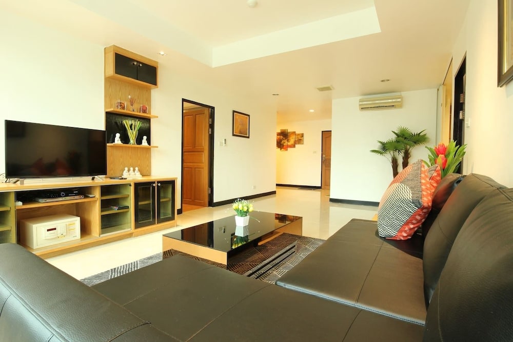 Serena Sathorn Suites 18/44