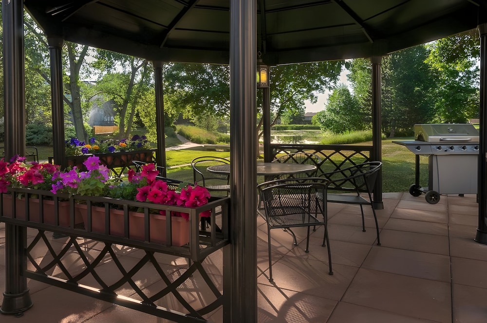 Boulder Twin Lakes Inn 32/49