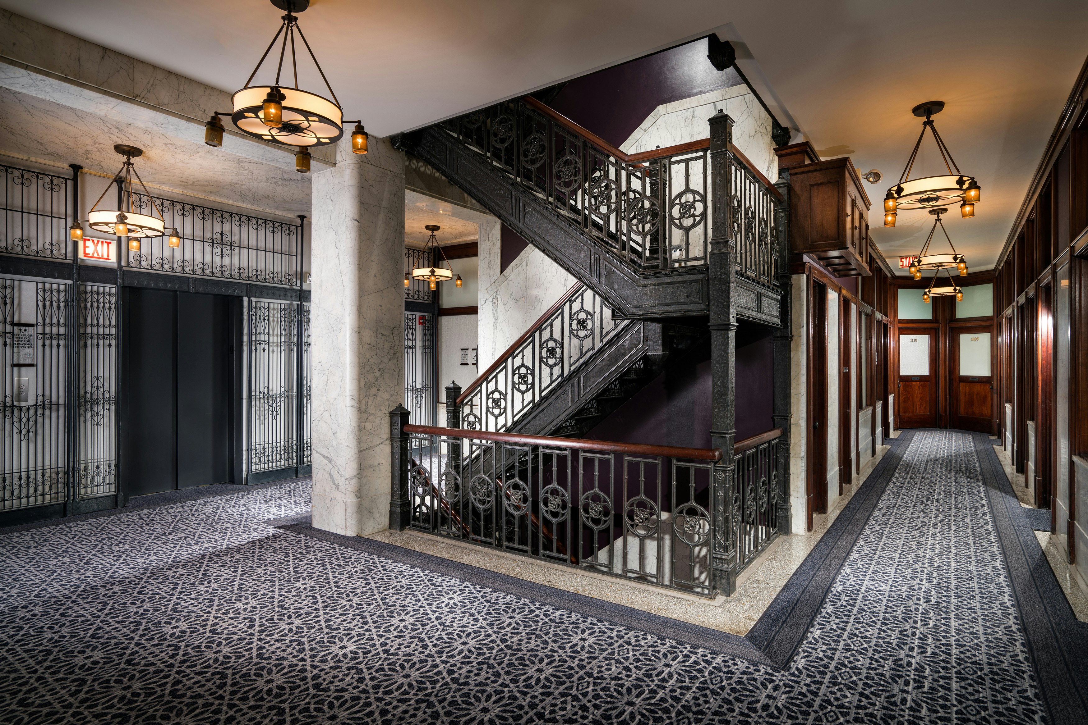 Staypineapple An Iconic Hotel The Loop Chicago 29/50