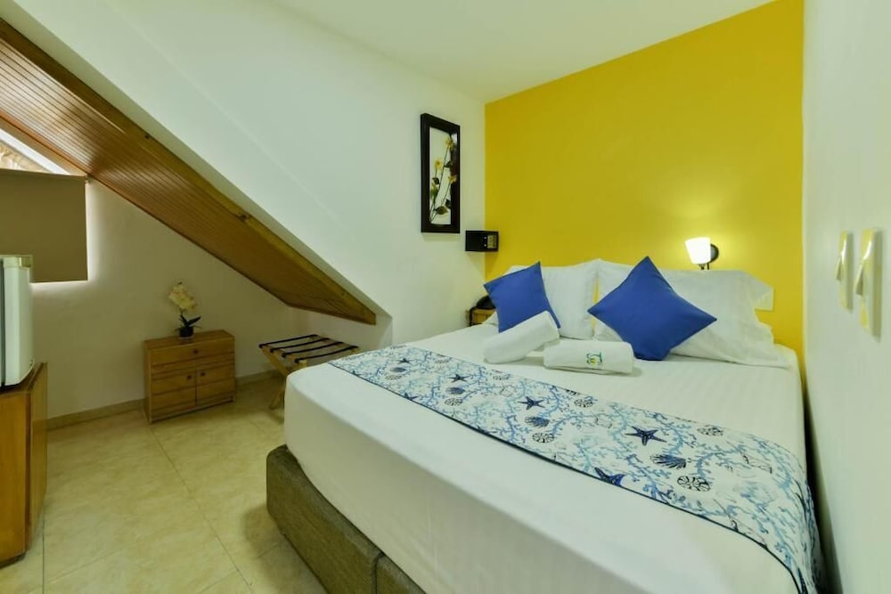 Hotel Grand Caribe 3/33