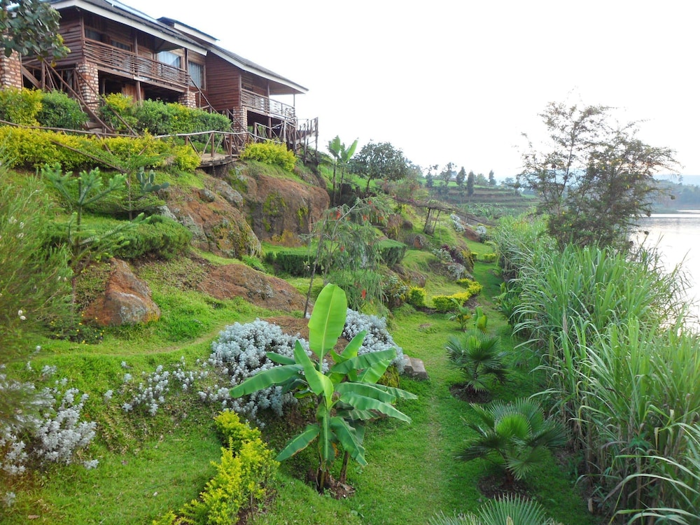 Lake Bunyonyi Rock Resort 46/50