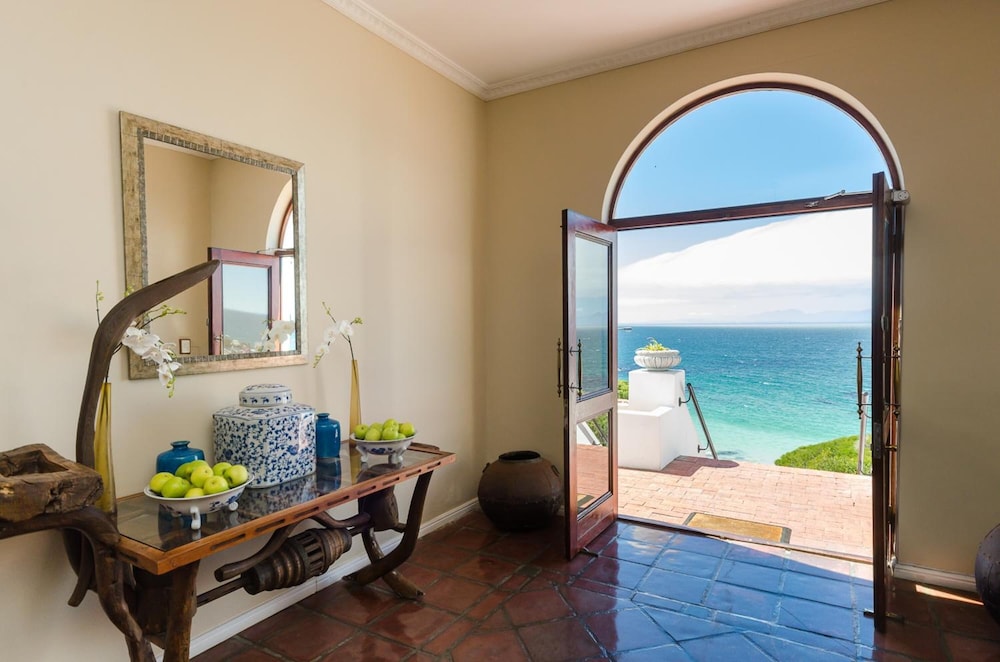 Whaleview Manor Guesthouse 18/43
