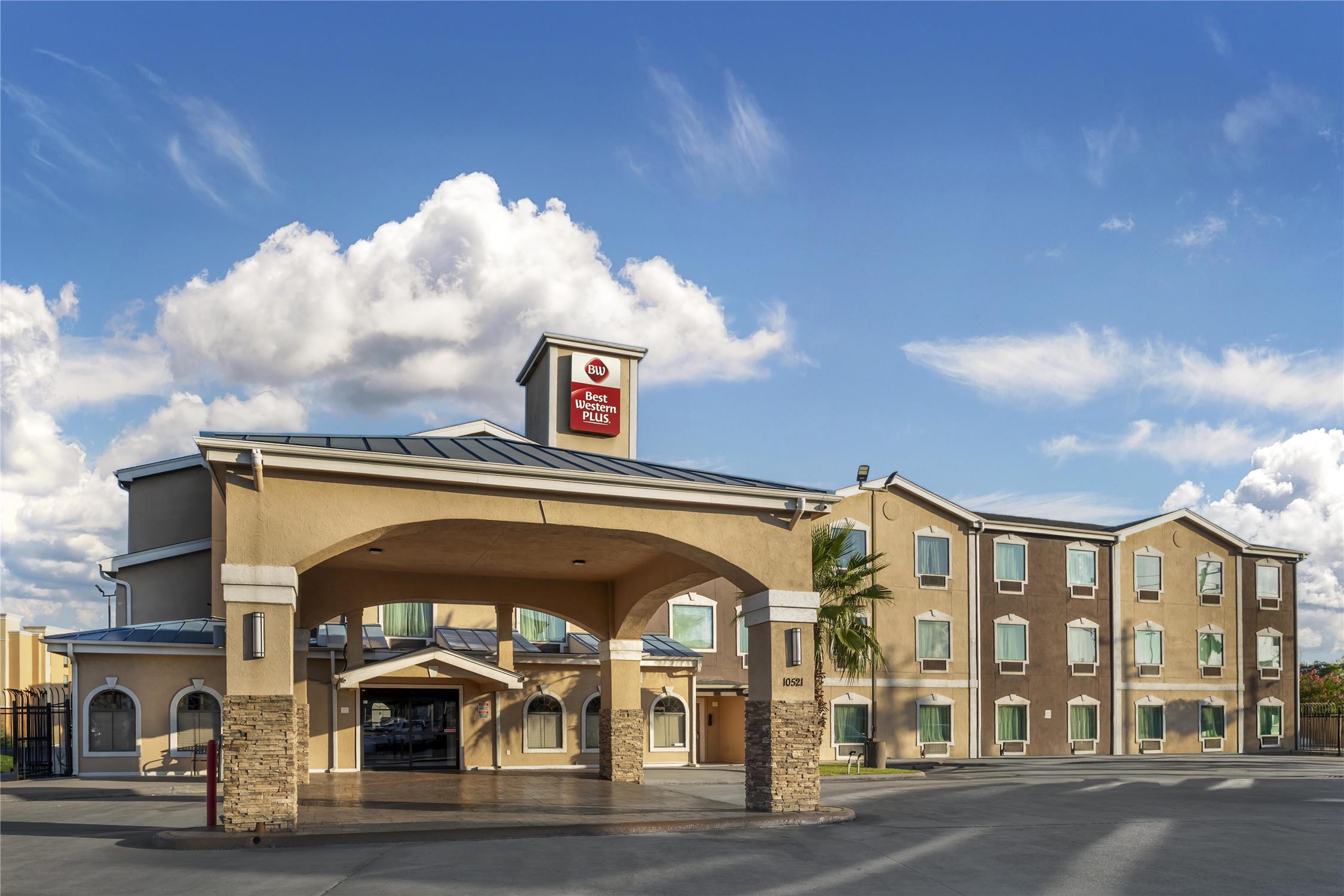 Best Western Plus Heritage Inn Houston 3/23