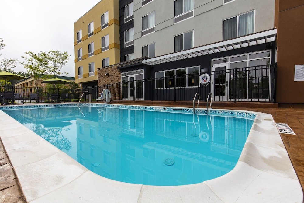 Fairfield Inn And Suites By Marriott Atlanta Woodstock 5/39