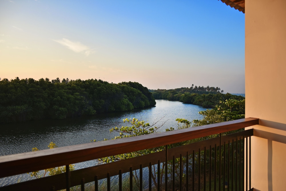 Wattura Resort And Spa 46/49