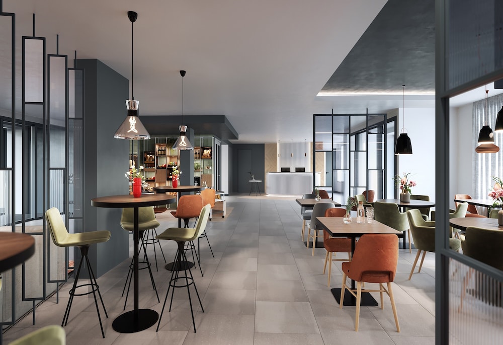 Hilton Garden Inn Orly Paris 30/40