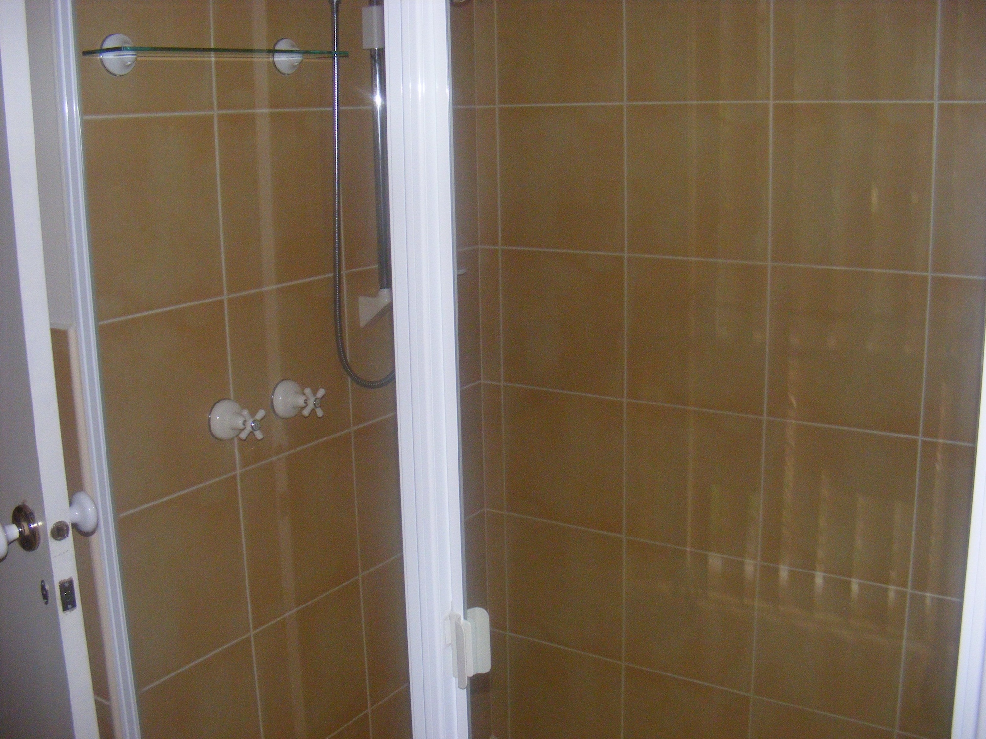 Lodge, Double Bed، Weeroona 6/6