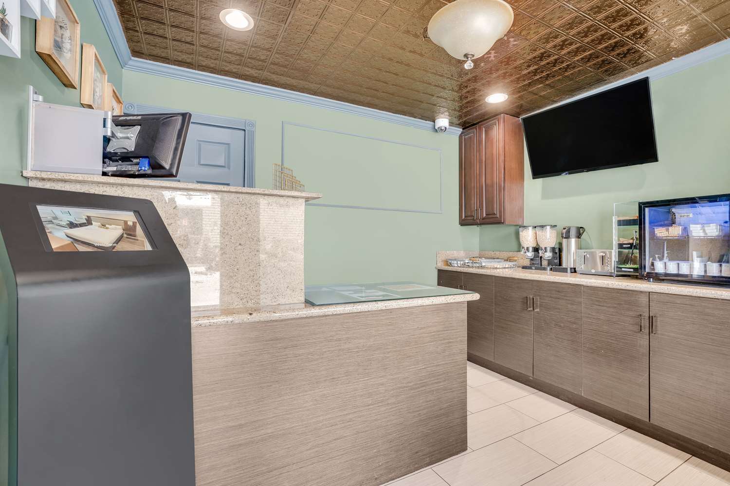 Sather Berkeley, SureStay Collection by Best Western 4/17