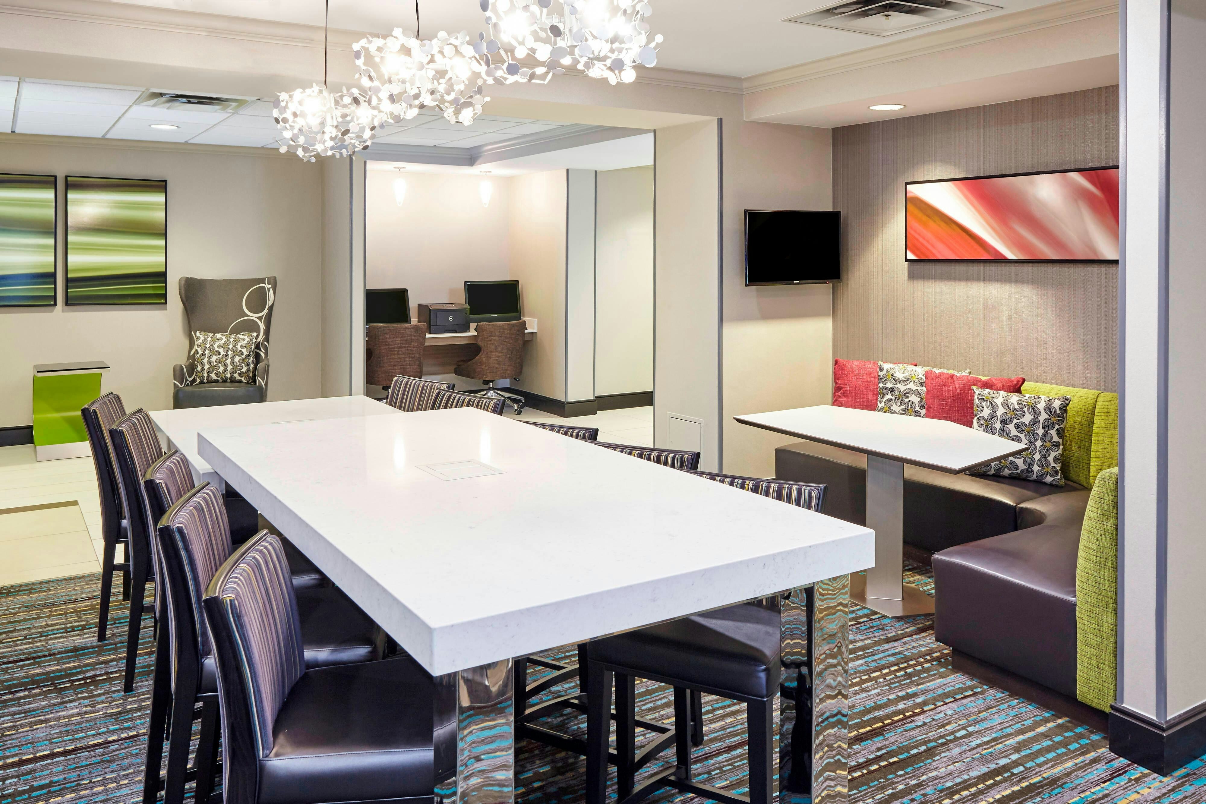 Residence Inn By Marriott Chicago Schaumburg Woodfield Mall 8/12