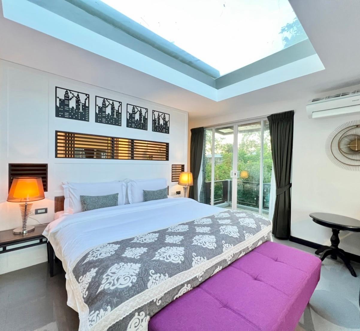 Suite, Beach Front
