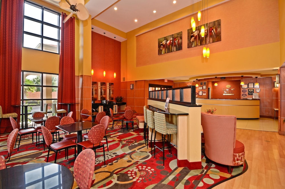 Comfort Suites Panama City Near Tyndall AFB 34/43