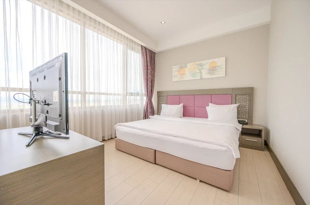 Panoramic, 2 Double Beds, Hill View