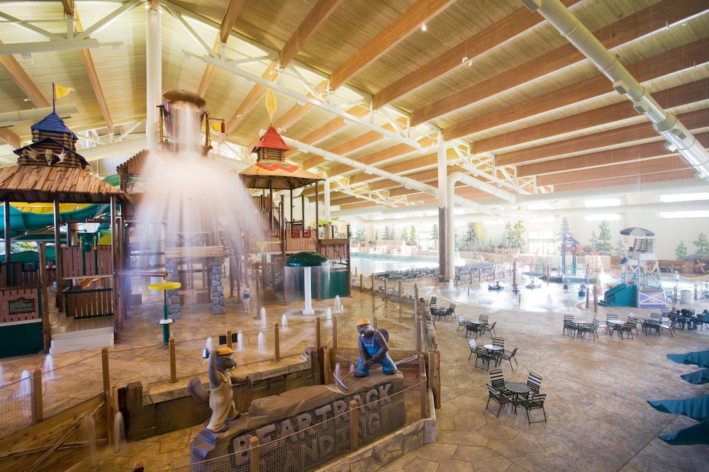 Great Wolf Lodge Grapevine 51/59