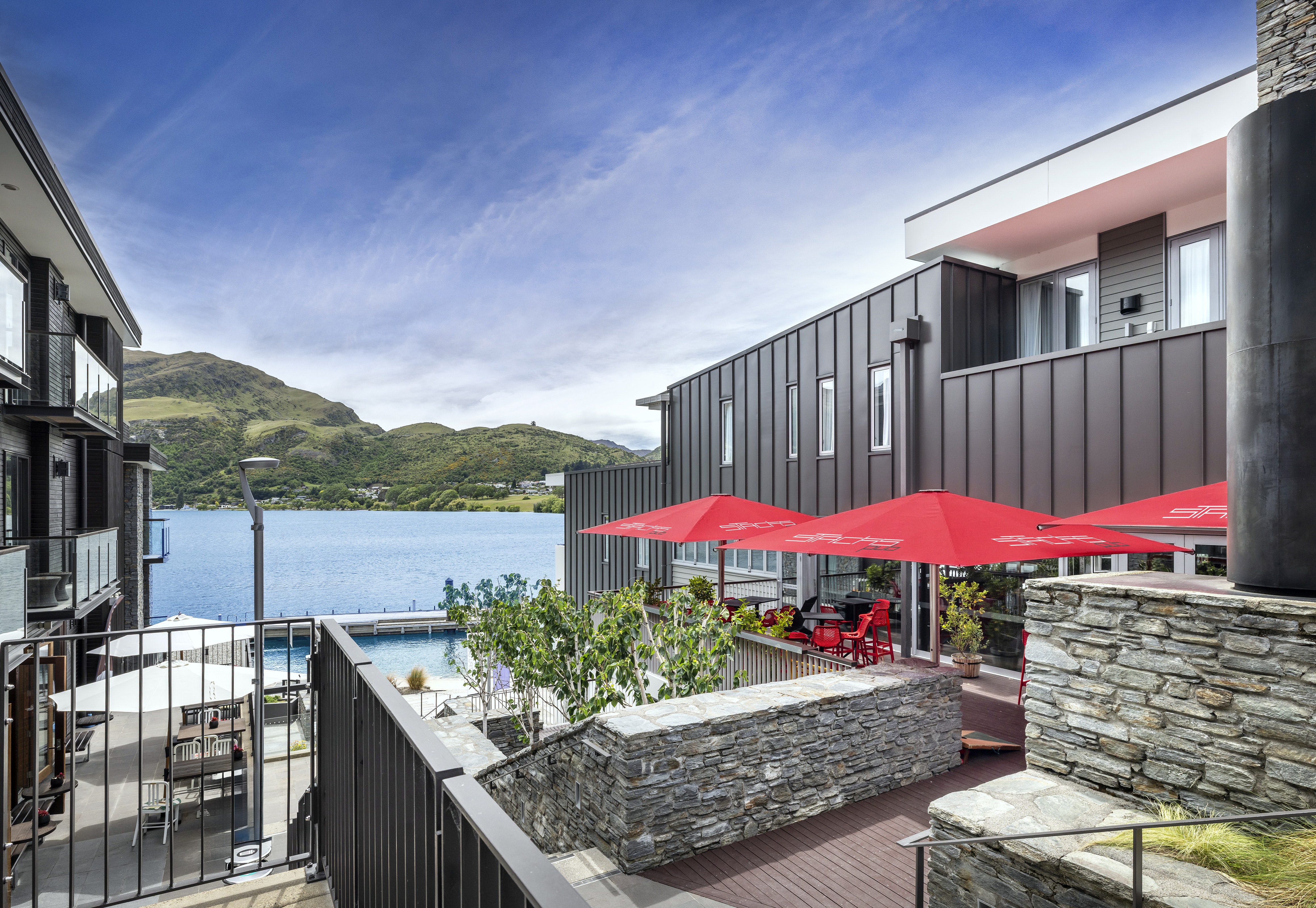 Hilton Queenstown Resort and Spa 84/89
