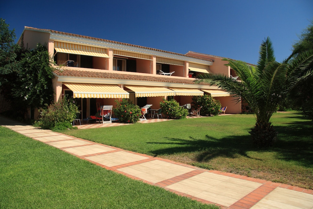 Tirreno Resort 35/44