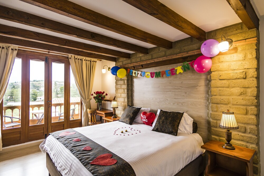 Hotel El Giro 18/50
