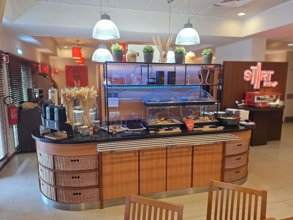Ibis Setubal 40/48