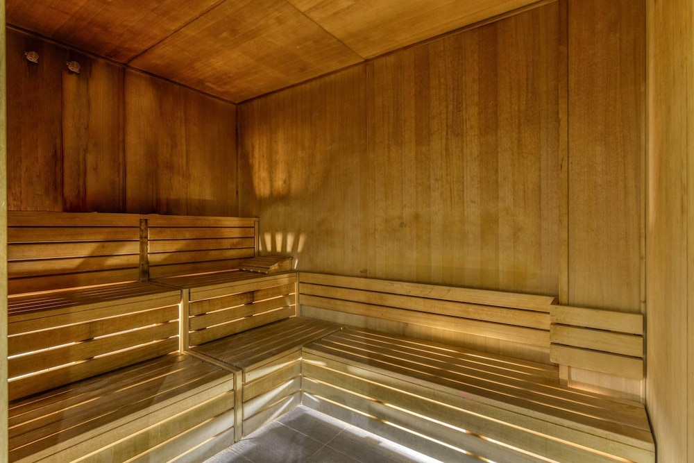 Zenitude Hotel la Valadière, an Ascend Collection Hotel 30/62