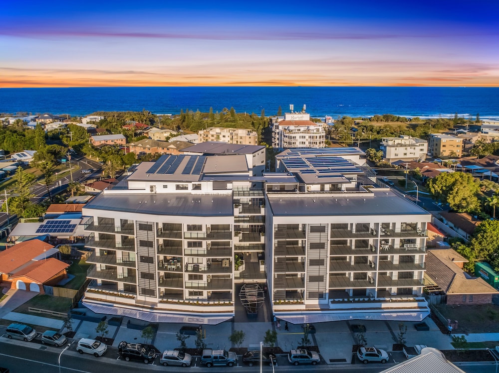 The Hedge Apartments by CLLIX photo1
