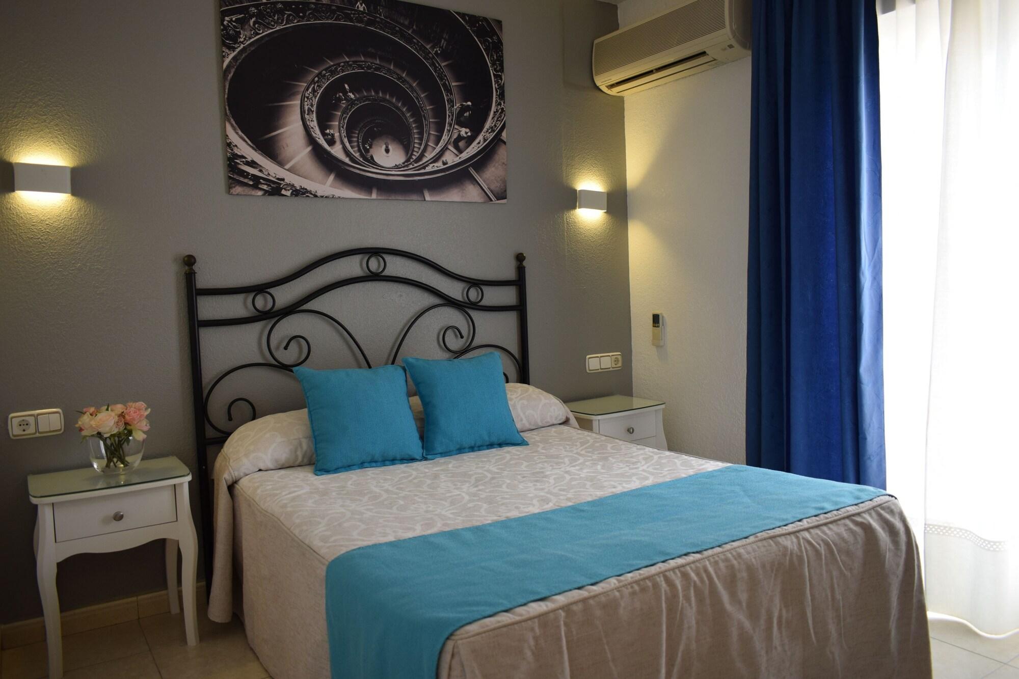 Hostal Juan De Austria 14/50