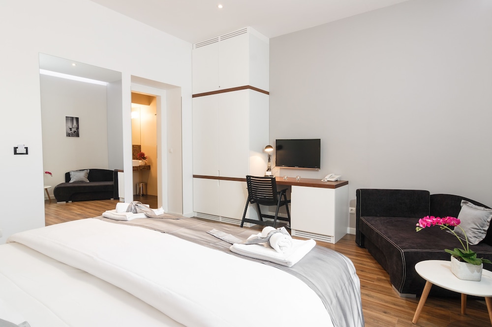 Prima Luxury Rooms 43/71