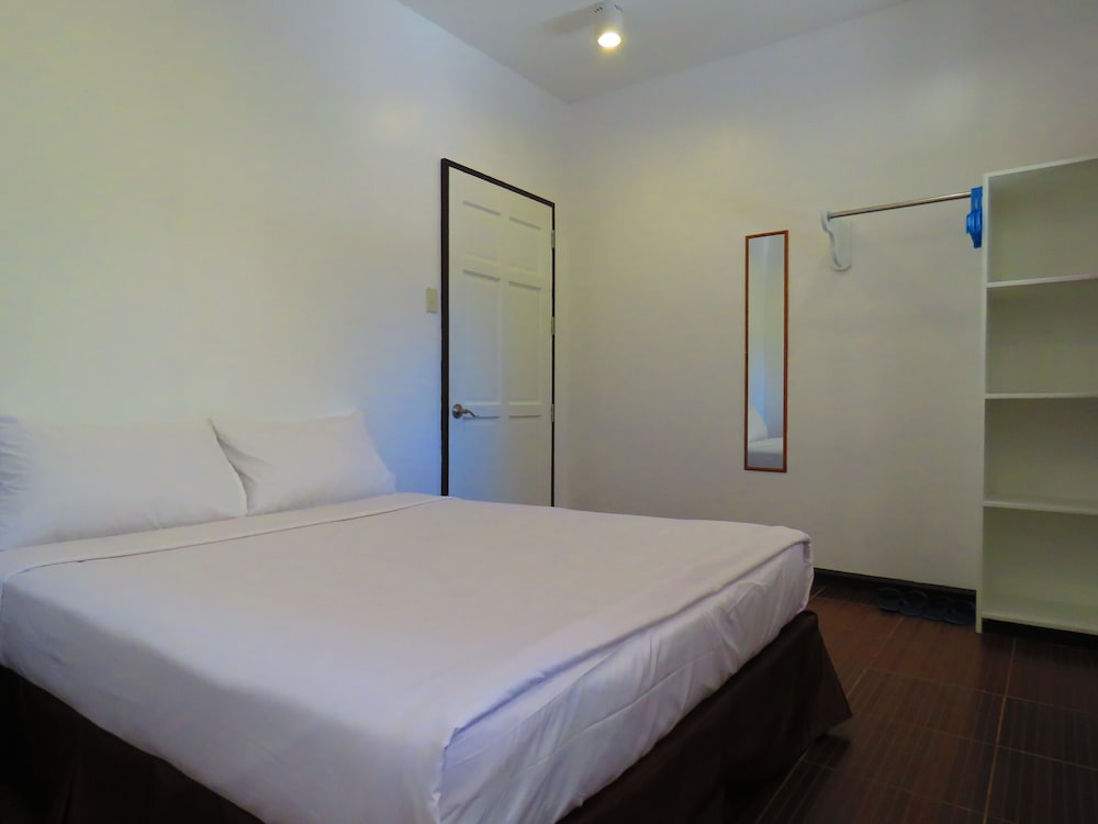 Aozora Seaside Mactan 14/68