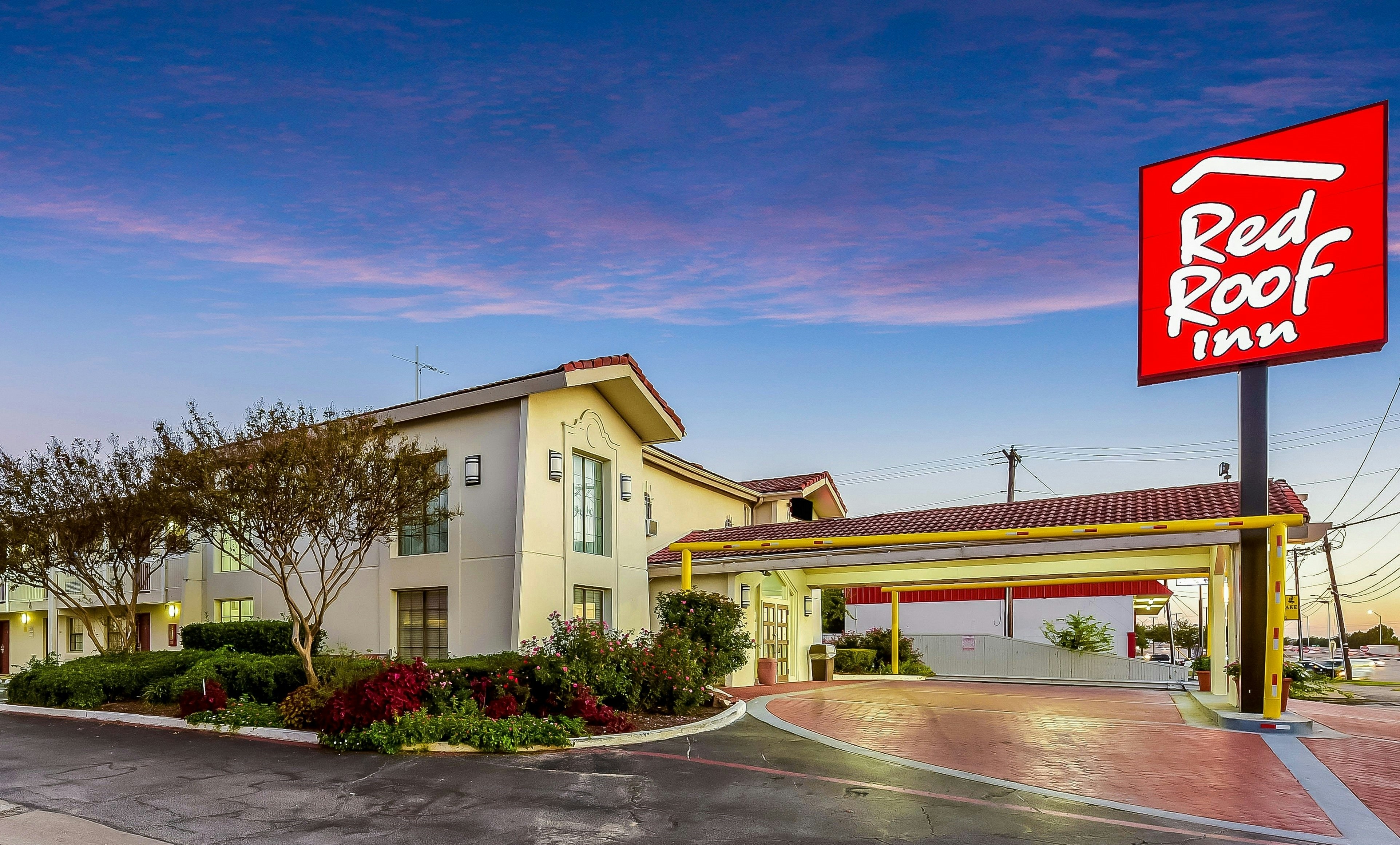 Red Roof Inn Plano 3/20