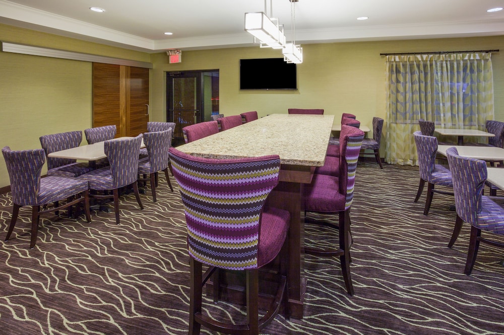 Holiday Inn Express Hotel And Suites St Paul Woodbury 65/79