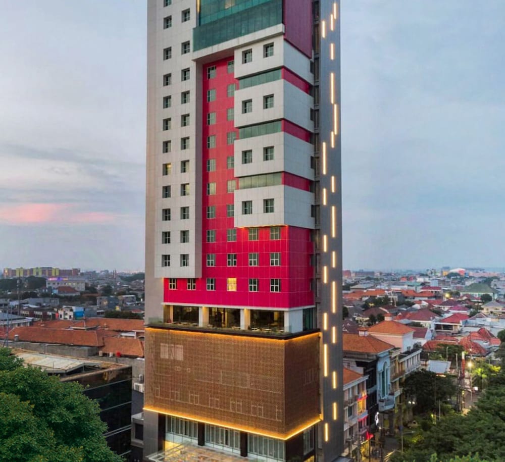 Leedon Hotel & Suites Surabaya 2/36