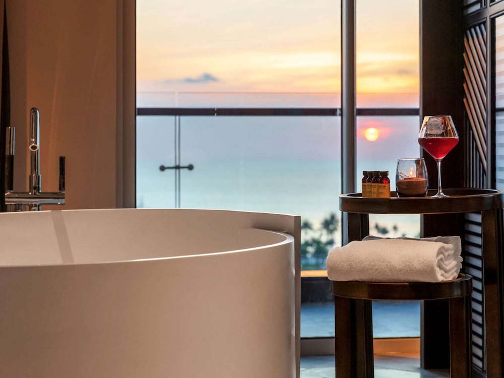 Pullman Phu Quoc Beach Resort 8/47