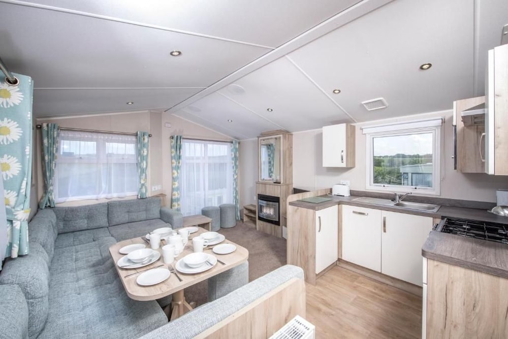 Sandaway Beach Holiday Park 24/50